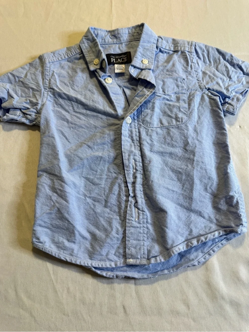 3 Item Bundle 2 Button-Down Shirts - 1 Pair Tan Pants